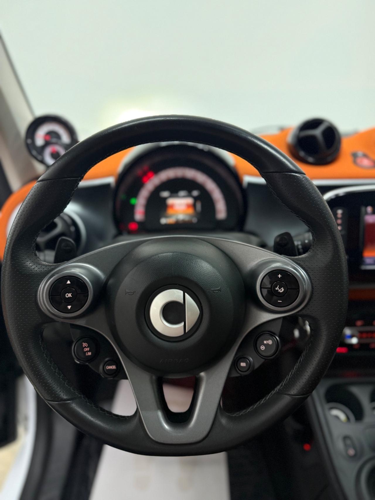 Smart ForTwo 0.9 Turbo twinamic Urbanrunner Brabus Style Italiana Uni prop