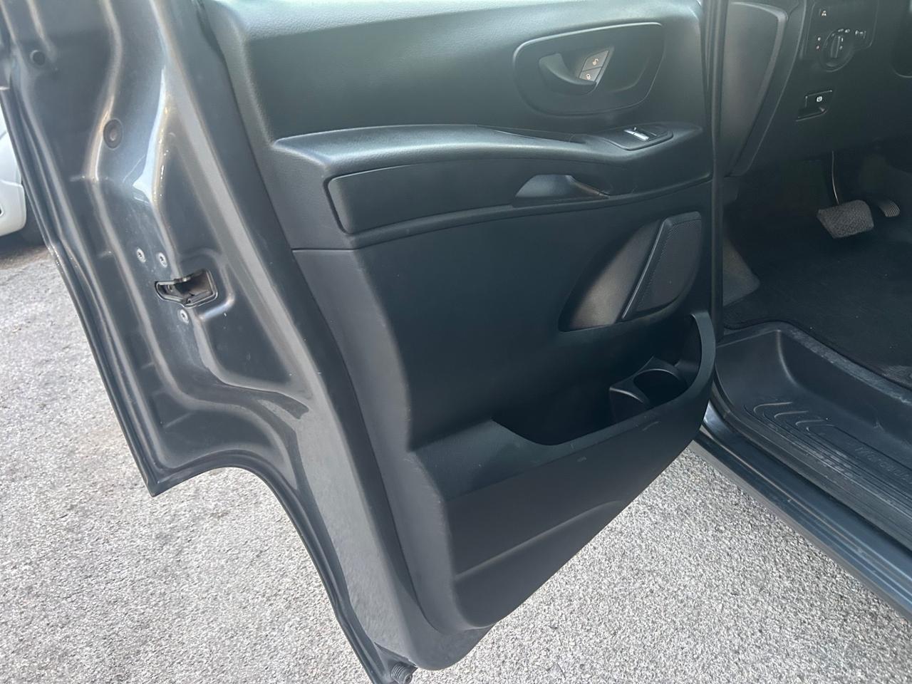 Mercedes-benz Vito 2.2 119 CDI Mixto Automatico
