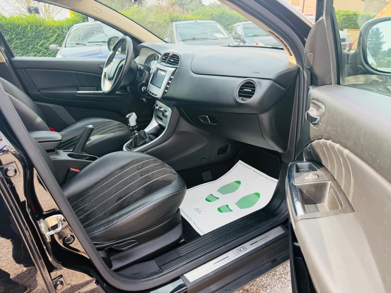 Lancia Delta 1.6 MJT DPF Gold