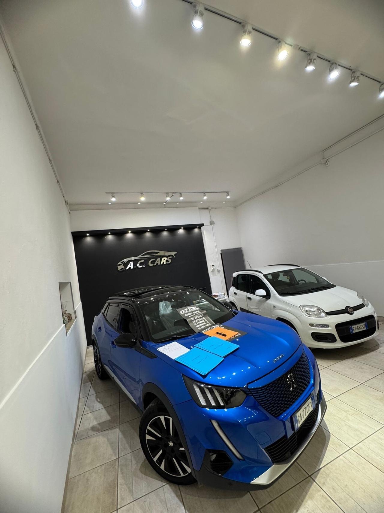 PEUGEOT 2008 GT LINE TETTO APRIBILE