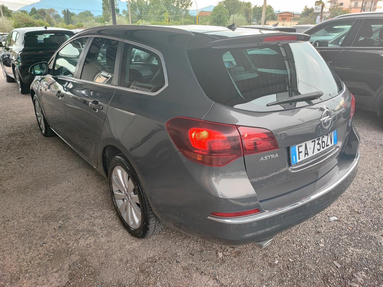 Opel Astra 1.4 Turbo 140CV Sports Tourer GPL Tech Cosmo