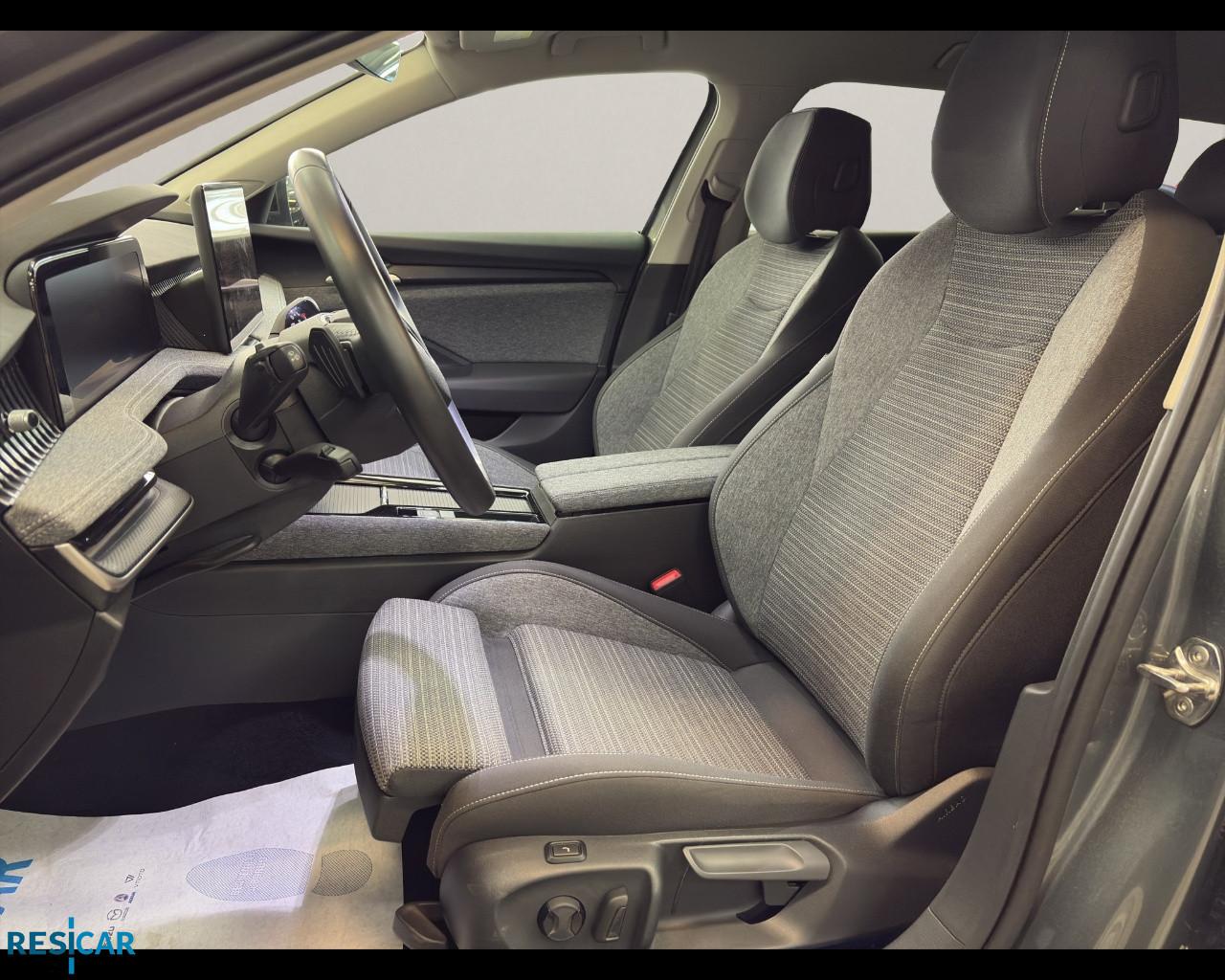 Skoda Superb Wagon 2.0 tdi Selection 150cv dsg, IVA ESPOSTA