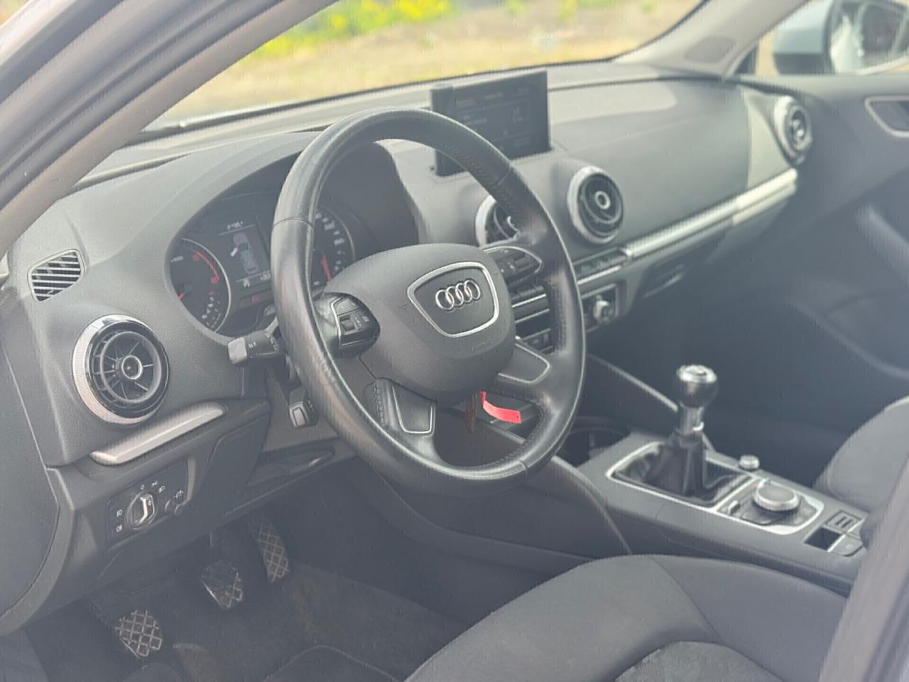 Audi A3 1.6 TDI clean diesel Ambition