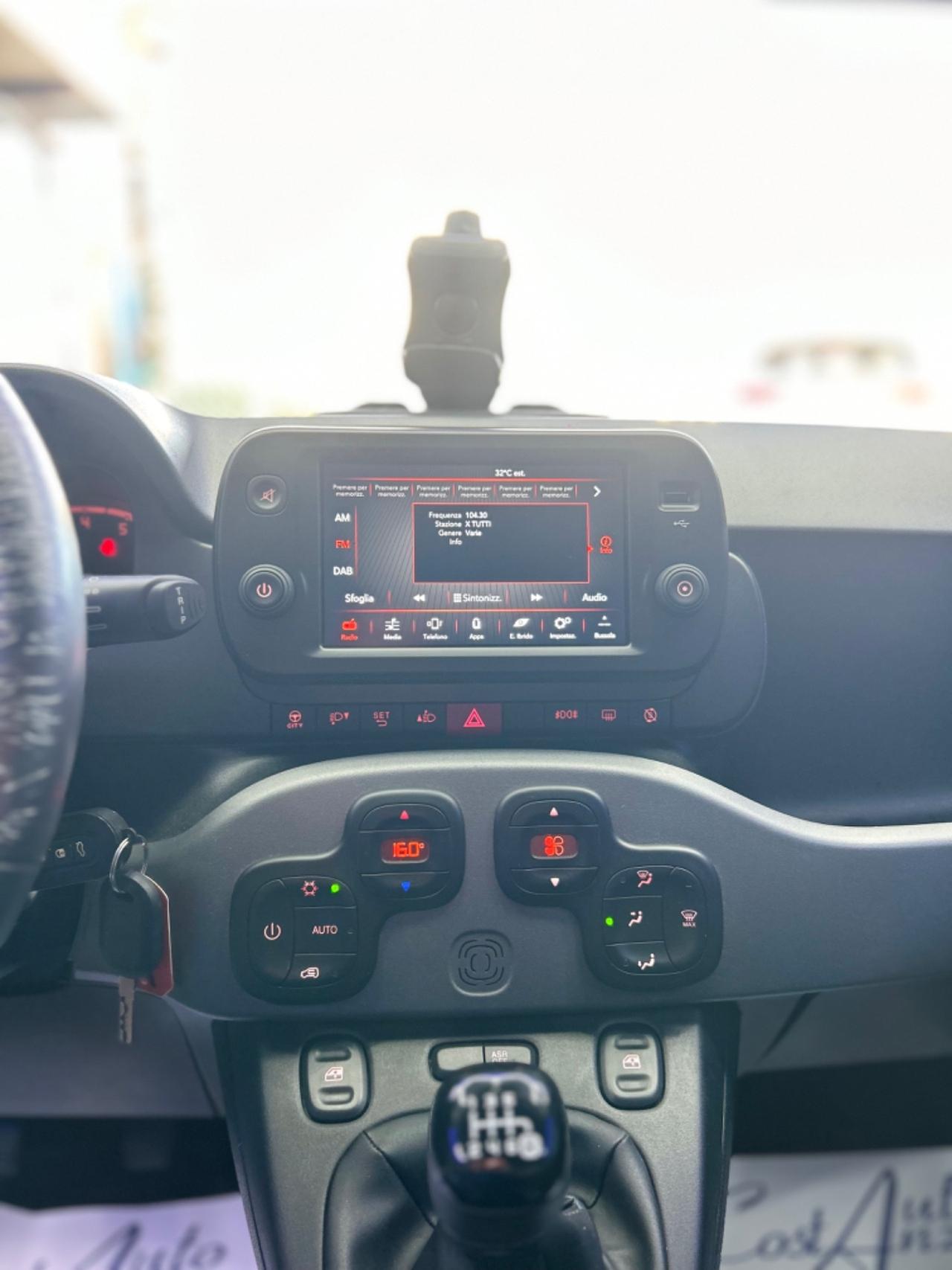 Fiat Panda 1.0 FireFly Hybrid City Cross 2022