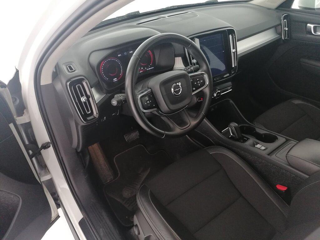 Volvo XC40 2.0 D4 Momentum AWD Geartronic