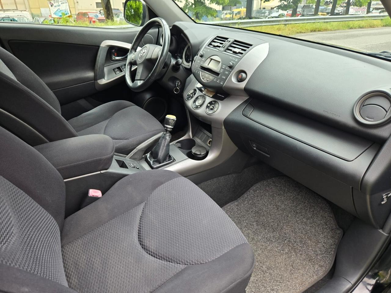 Toyota RAV 4 RAV4 2.2 D-4D 136 CV