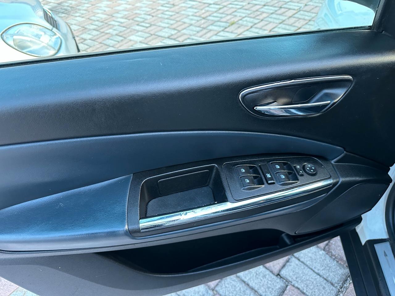 Lancia Delta 1.6 MJT DPF Gold