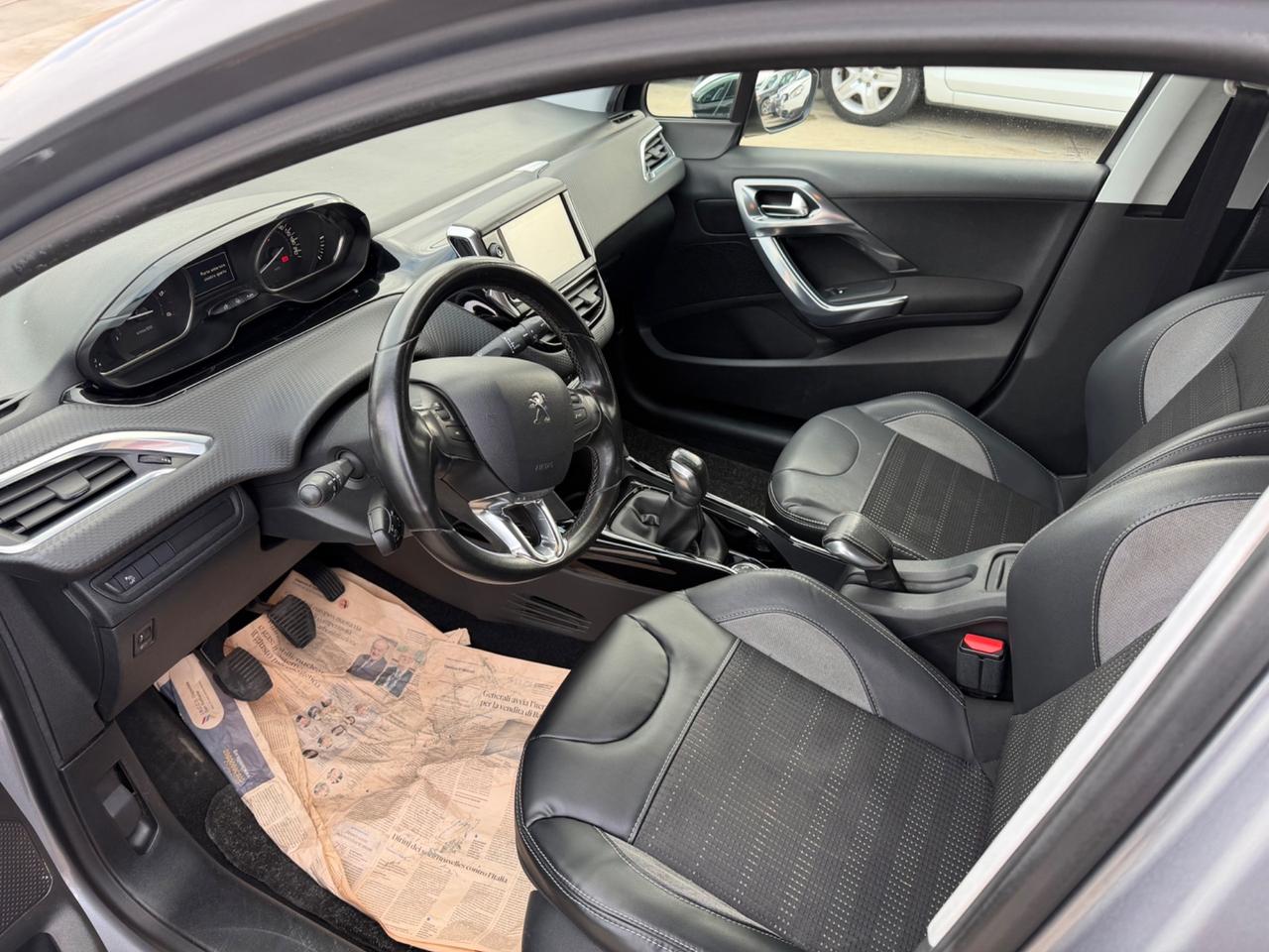 Peugeot 2008 BlueHDi 100 Allure