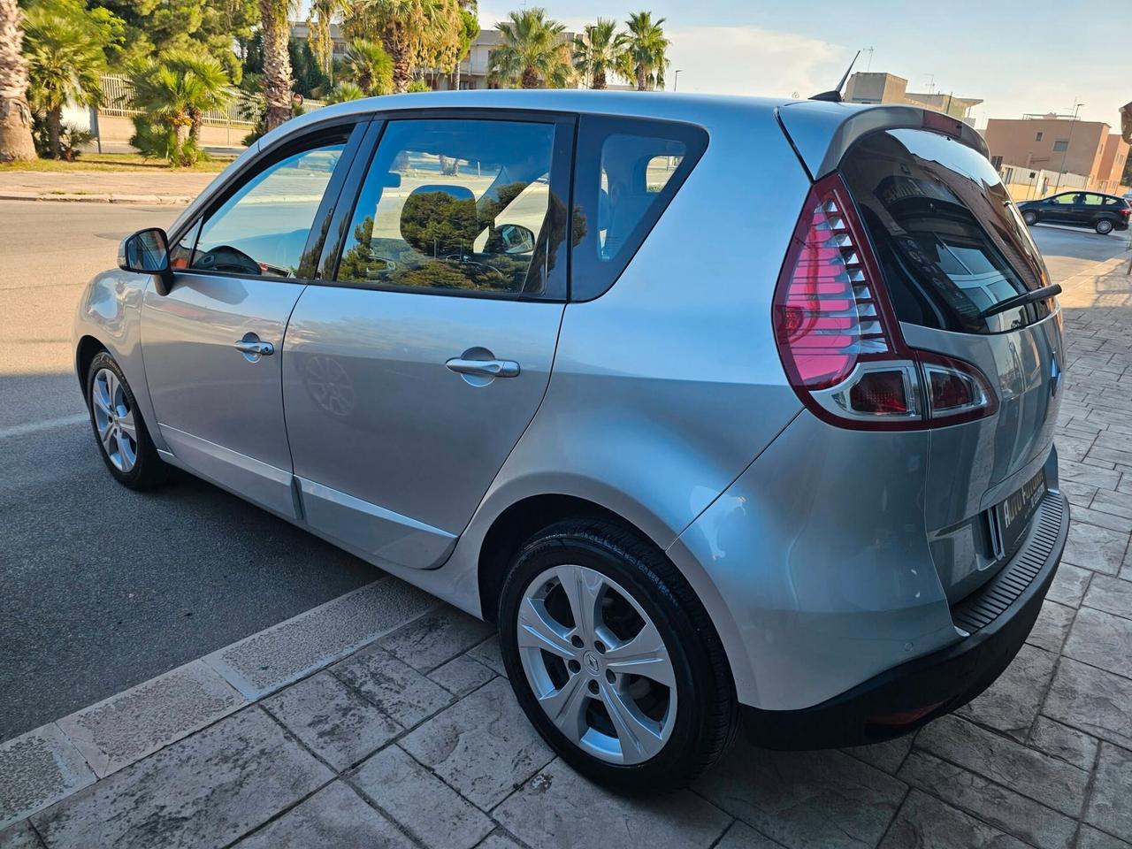 RENAULT SCENIC XMOD 1.6DCI 130CV LUXE