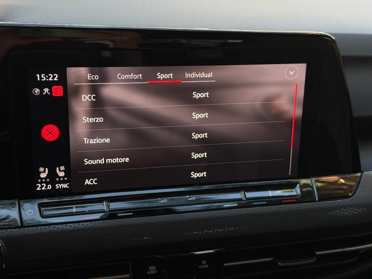 Volkswagen Golf 8 GTI 2.0 TSI 245 CV