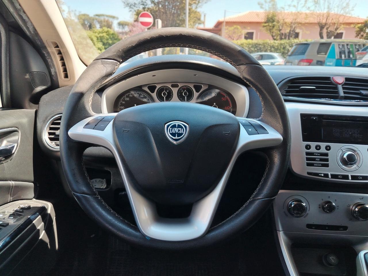 Lancia Delta 1.6 MJT DPF Argento