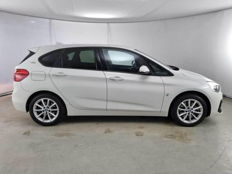 Bmw 2er Active Tourer 225xe Active Tourer iPerformance Business aut.