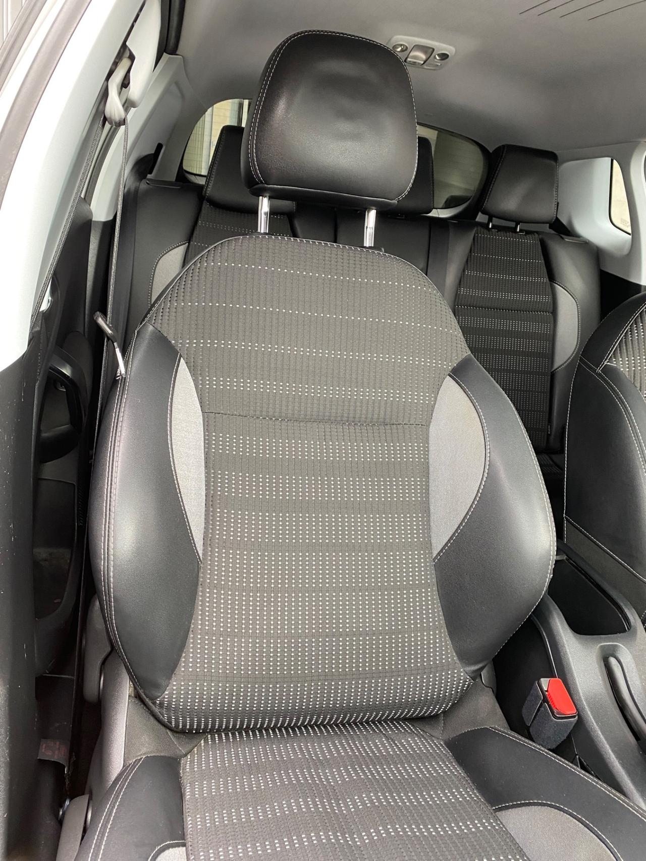 Peugeot 2008 1.6 BlueHDi 100cv S&S Allure - FULL