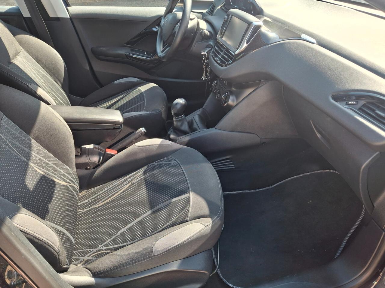 Peugeot 208 1.2 VTi 82 CV 5 porte Active con imp.gpl
