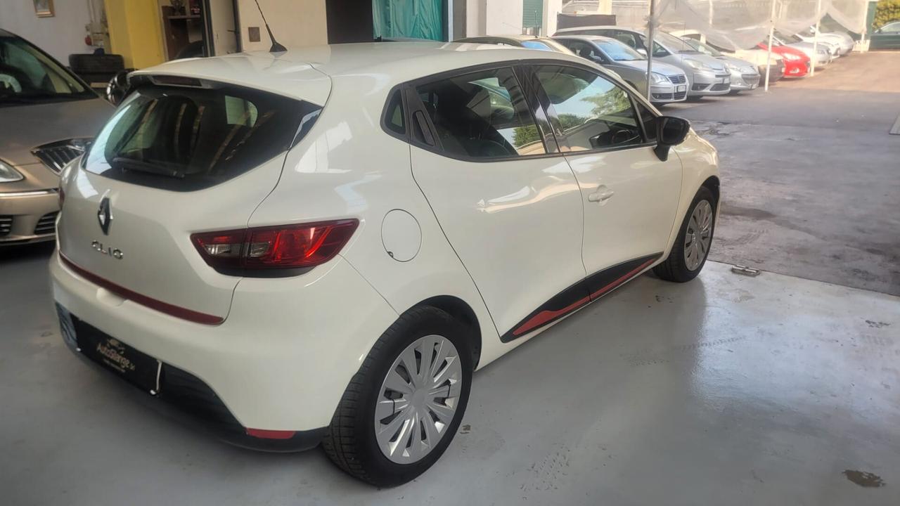 Renault Clio 1.2 75CV 5 porte