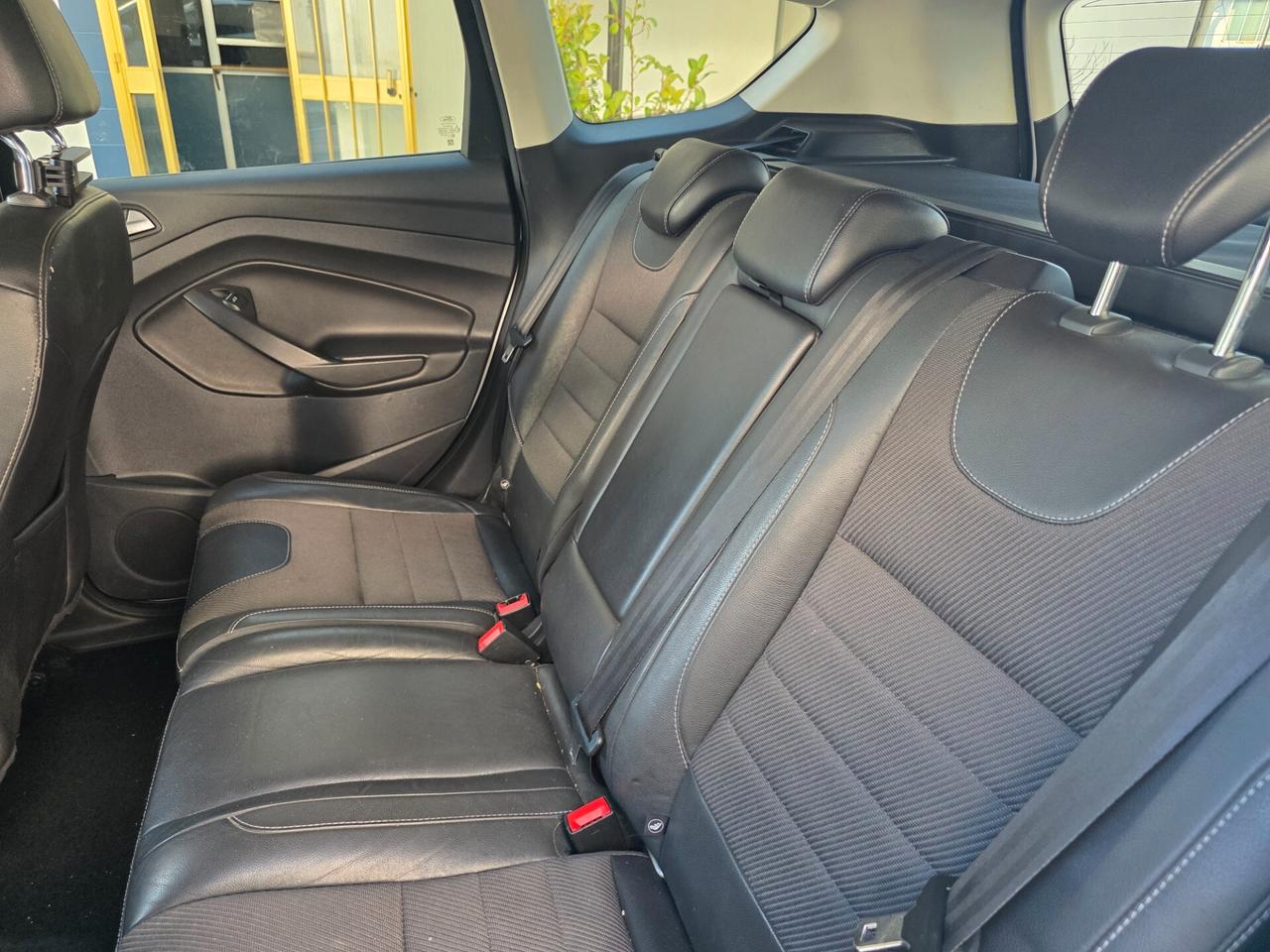 Ford Kuga 2.0 TDCI 150 CV S&S 2WD Business
