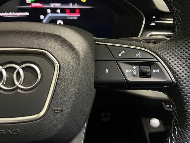Audi A4 Avant 40 TDI quattro S tronic S line edition