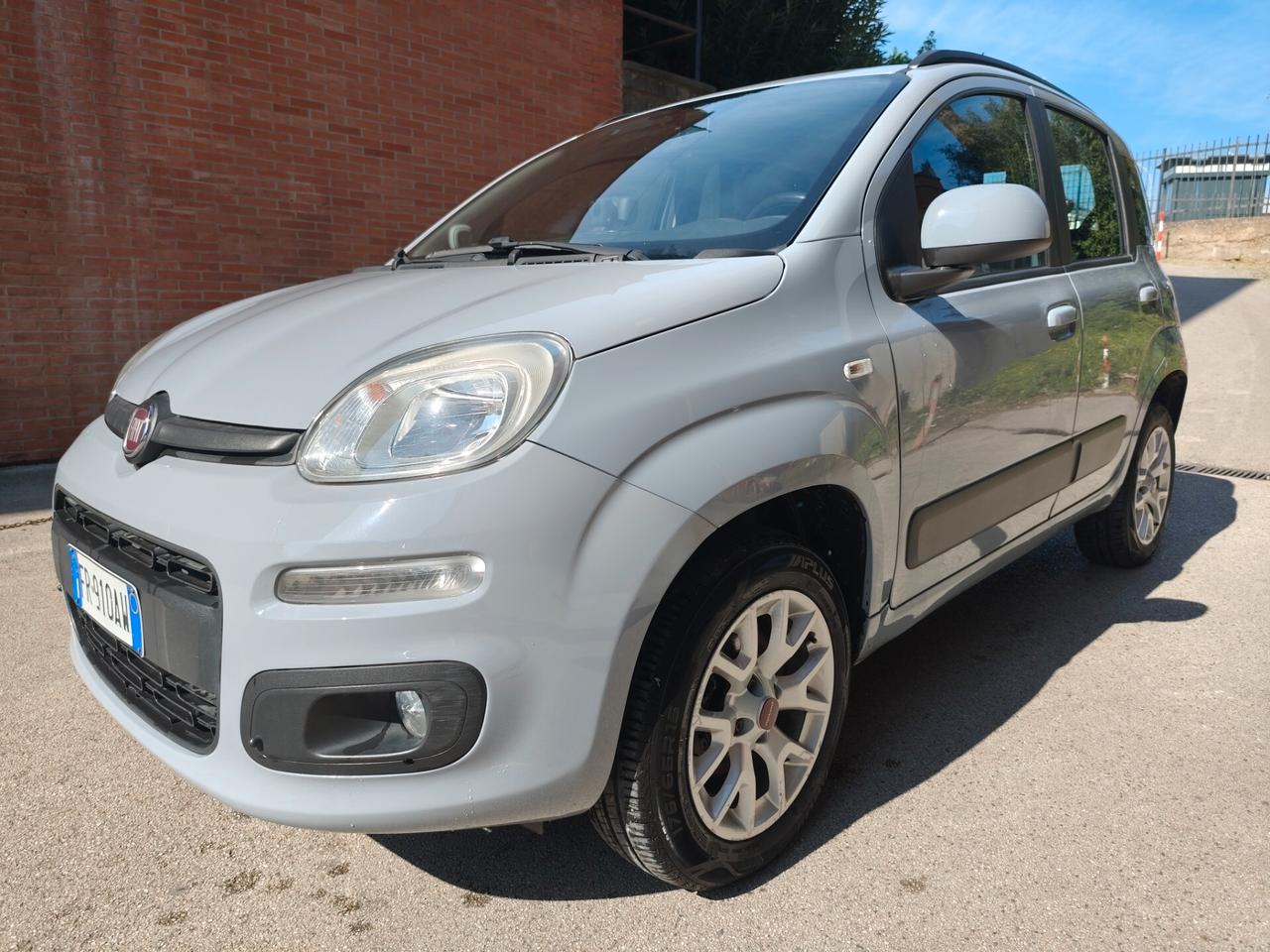 Fiat Panda 0.9 TwinAir Turbo Natural Power Lounge