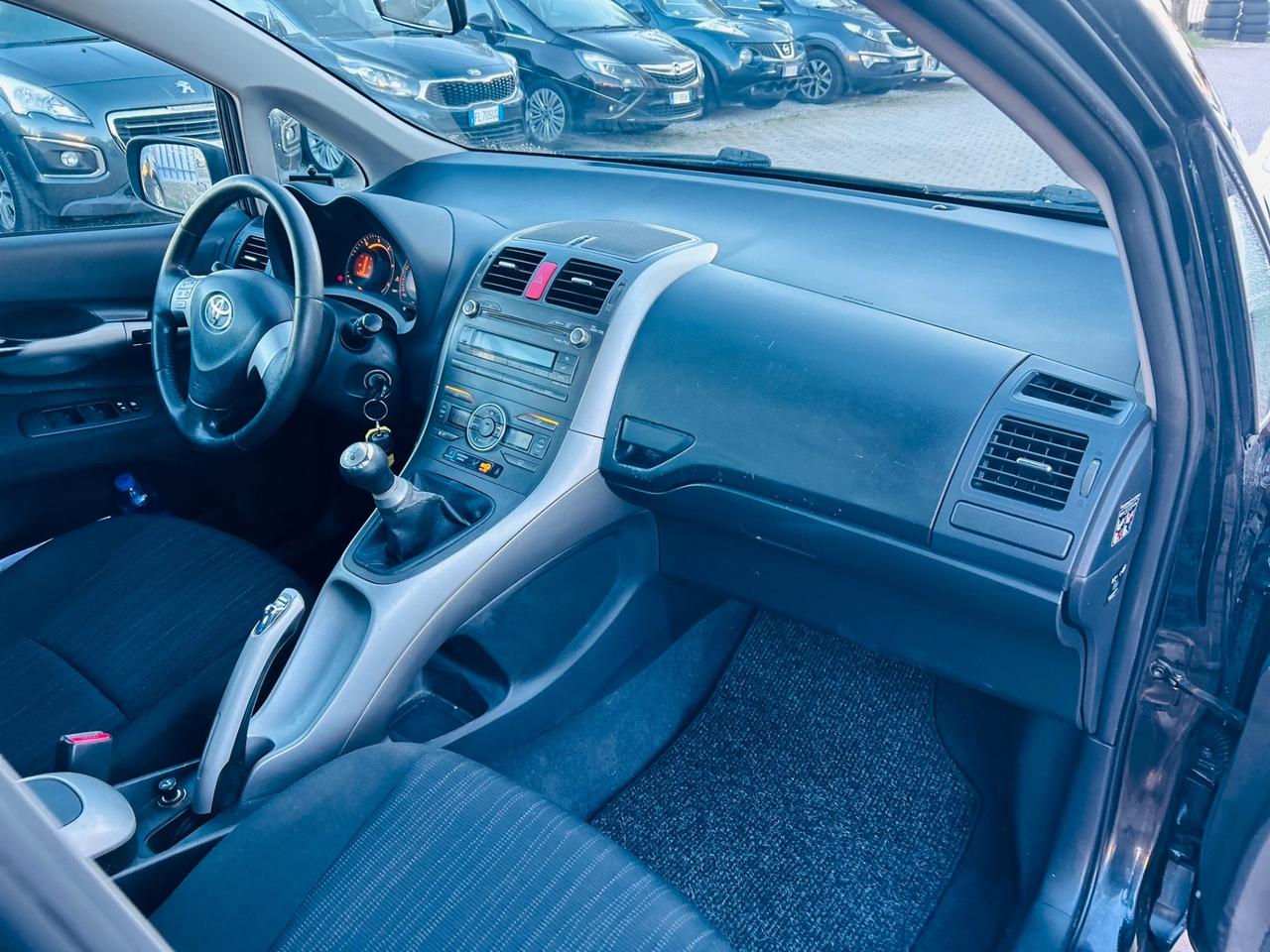 Toyota Auris 1.4 D-4D 5 porte Sol MY'08