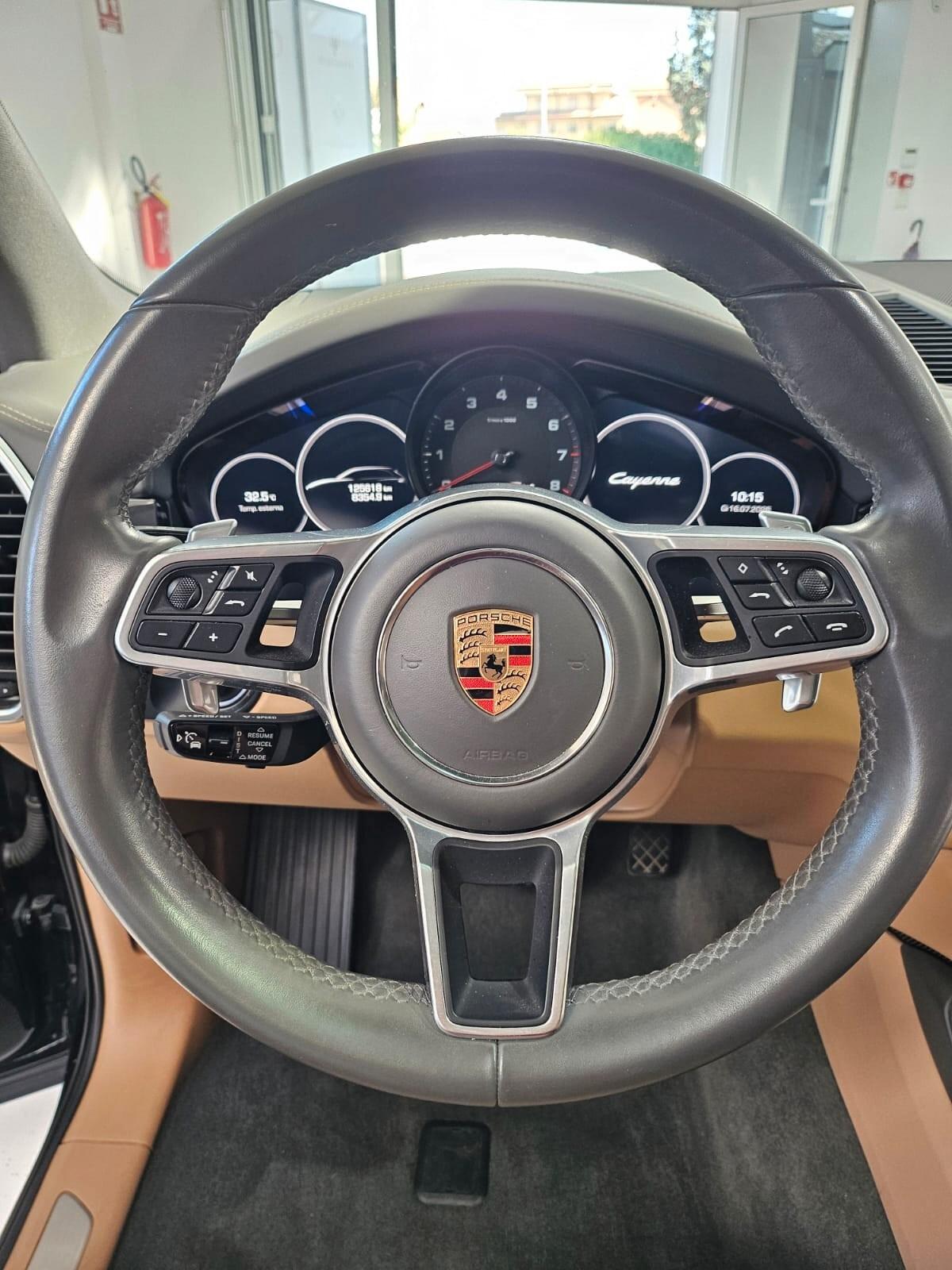 Porsche Cayenne 3.0 V6