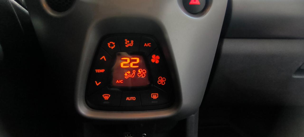 Toyota Aygo Connect 1.0 VVT-i 72 CV unipro ok neopatentati