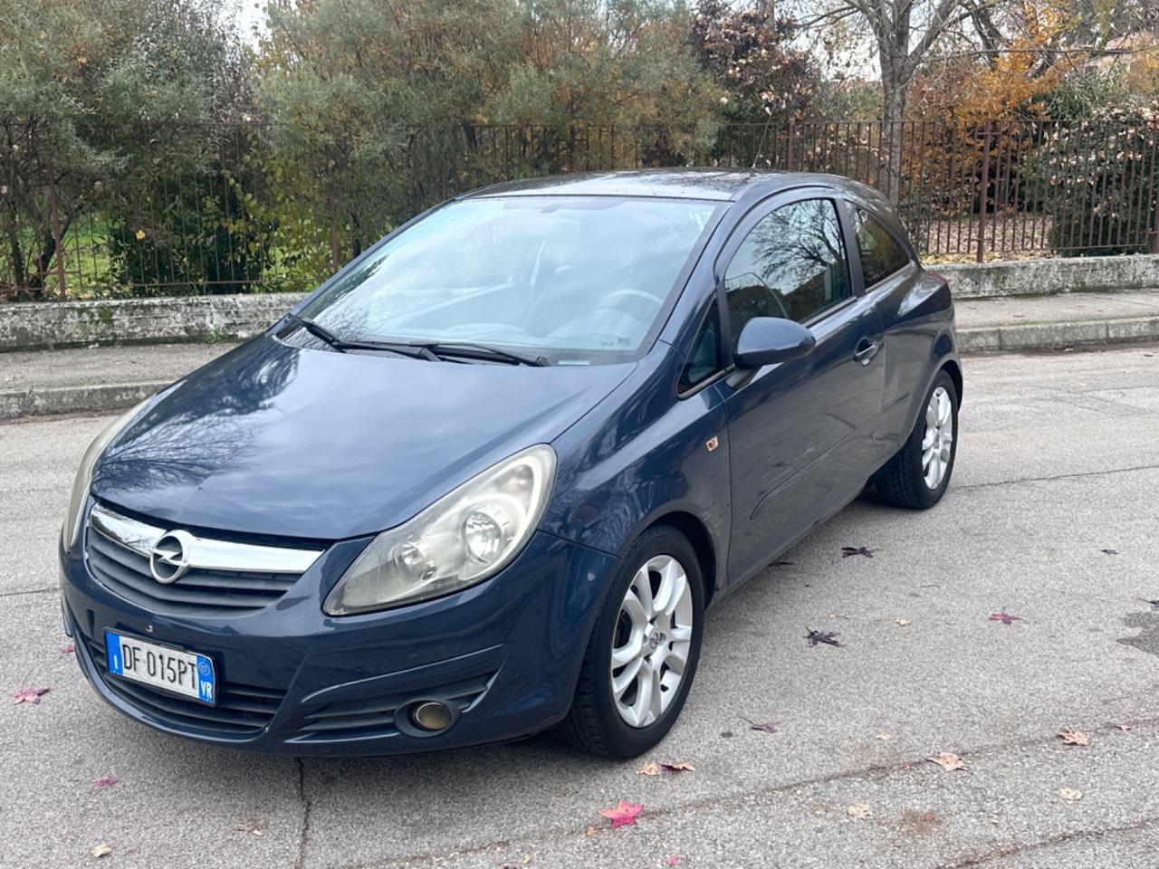 Opel Corsa 1.2 3 porte Easytronic Sport