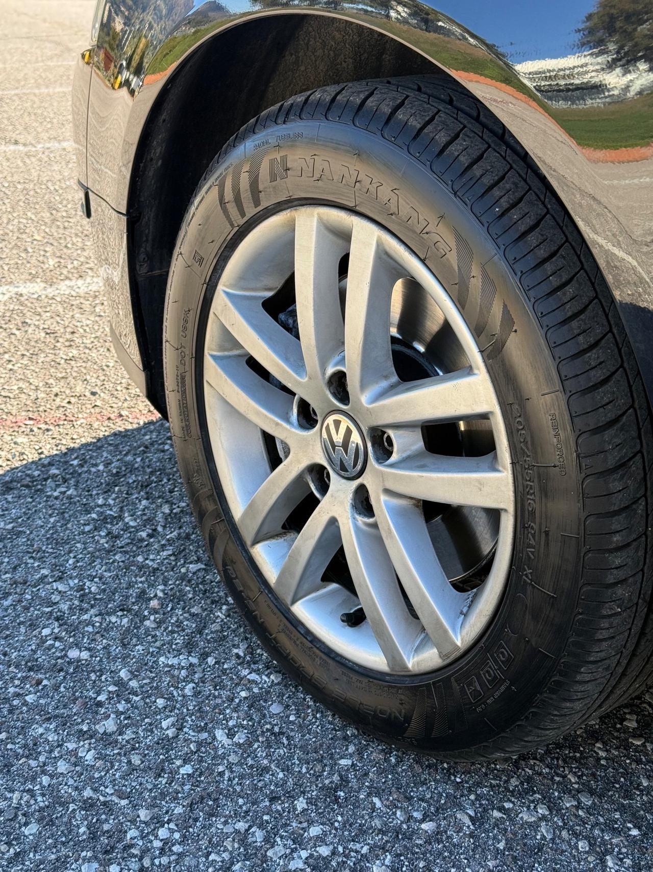 Volkswagen Passat 2.0 TDI DPF Highline EURO 5b