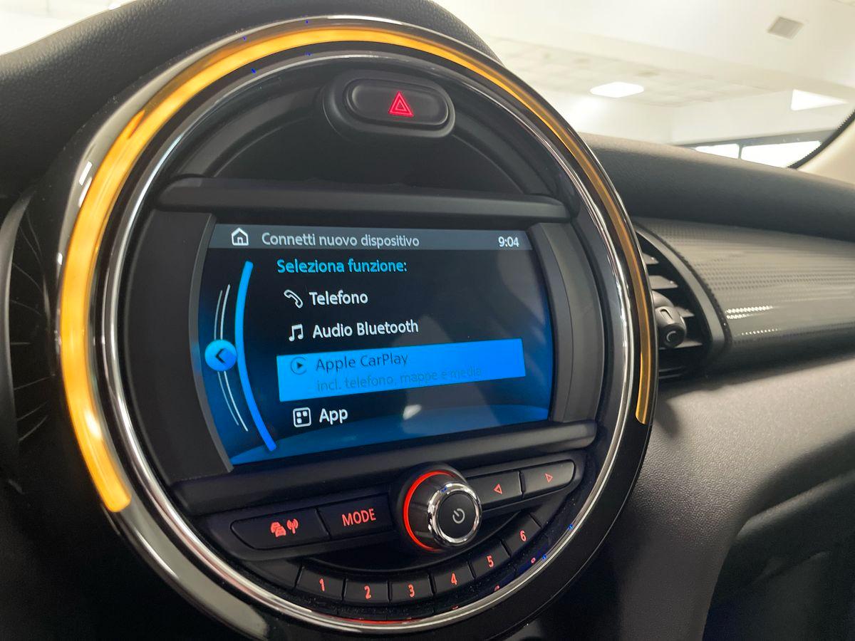 MINI Mini IV F55 2018 5p - Mini 5p 1.5 Cooper Business auto