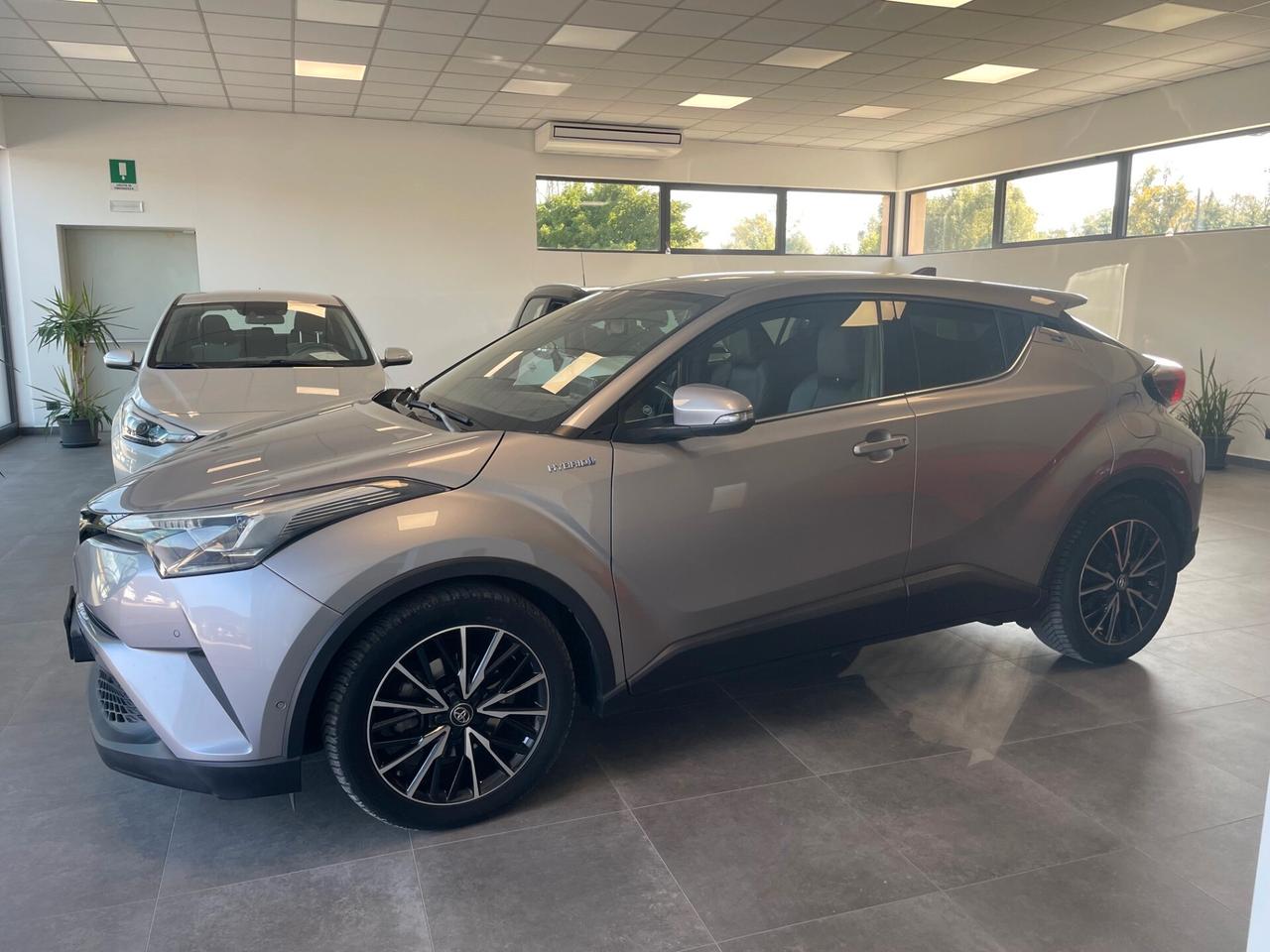 Toyota C-HR 1.8 Hybrid E-CVT Lounge