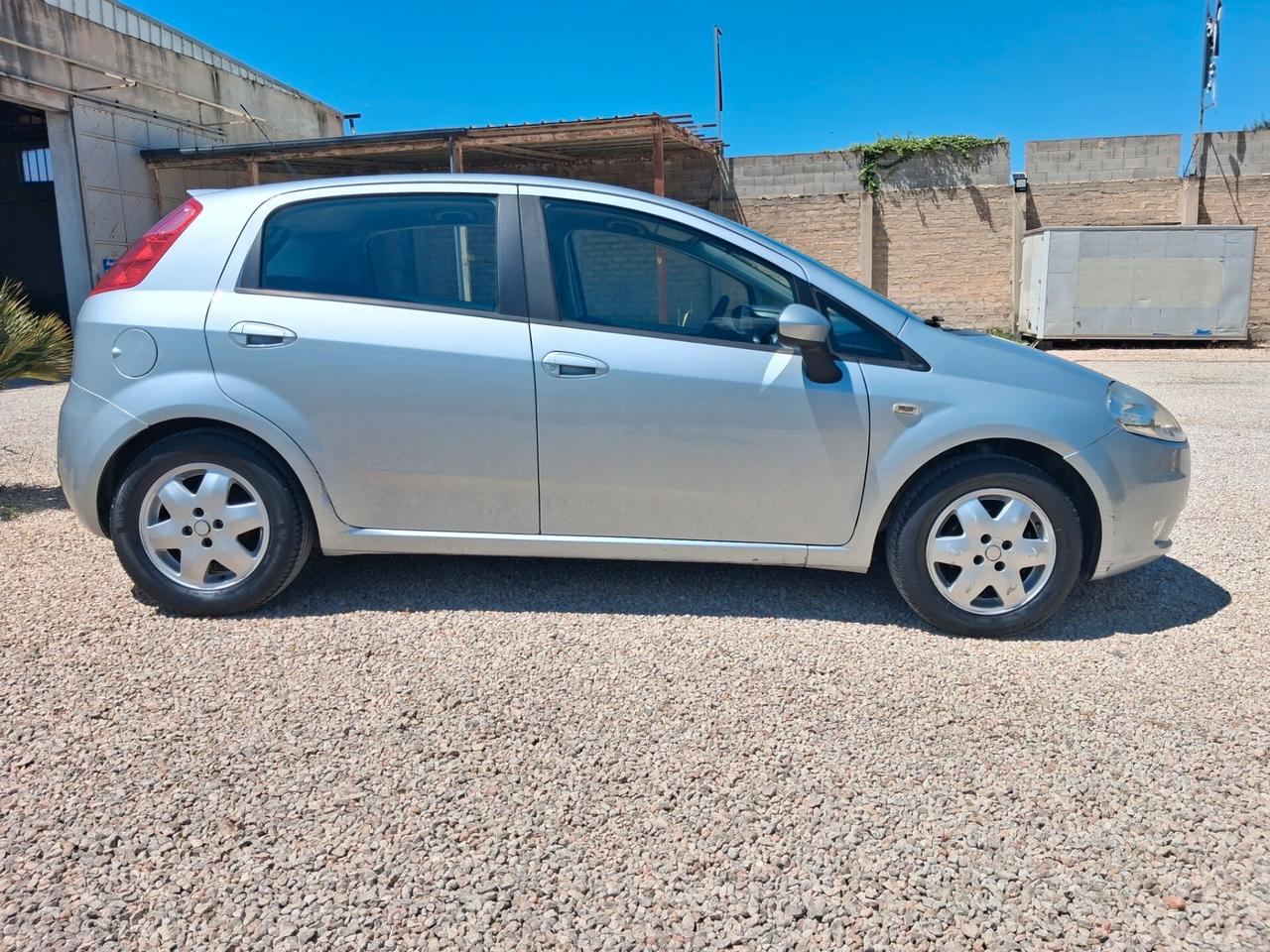 Fiat Grande Punto 1.3 MJT 75 CV 5 porte Dynamic