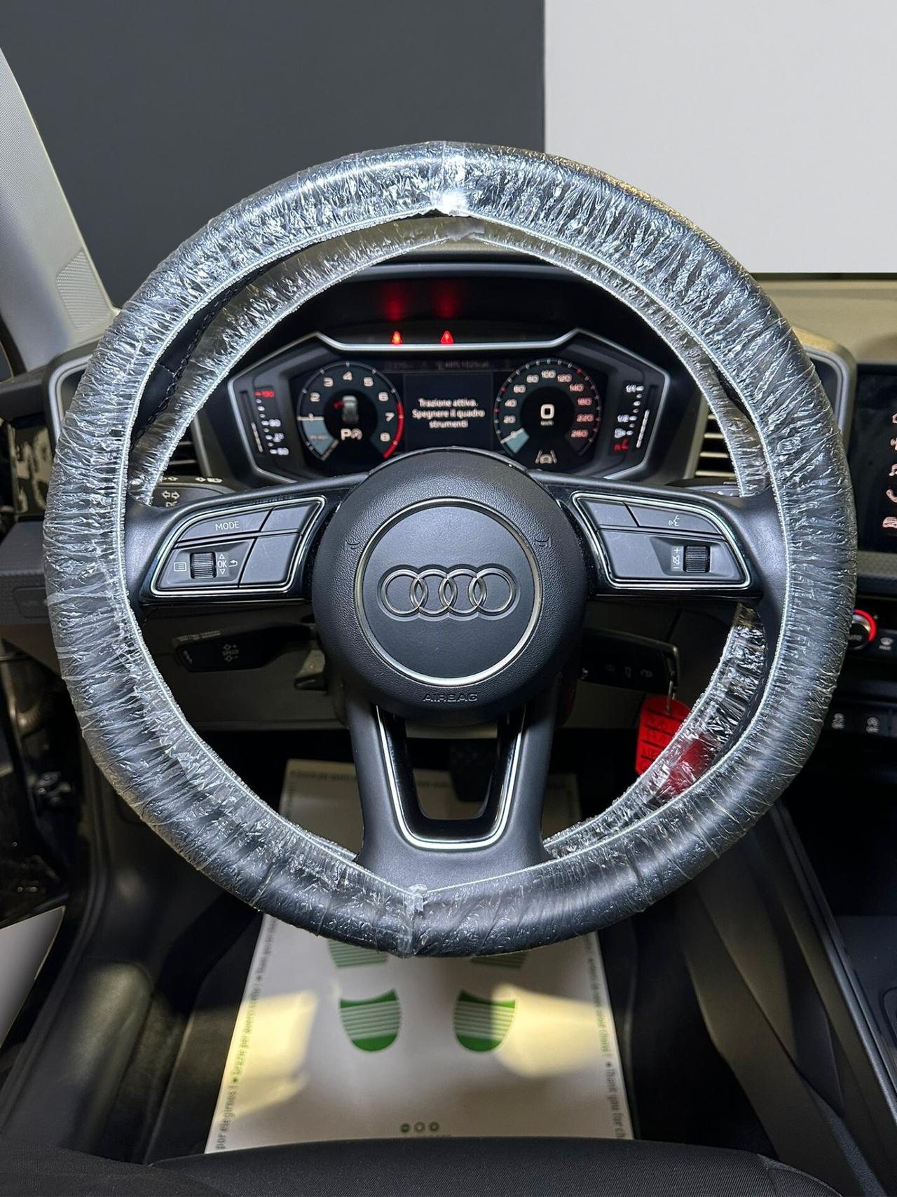 Audi A1 SPB 25 1.0 TFSI S tronic IDENTITY BLACK