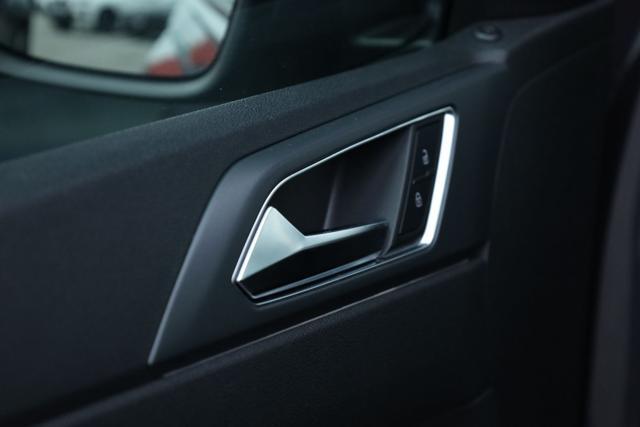 VOLKSWAGEN Taigo 1.0 TSI 115 CV TETTO DSG R-Line Prezzo Netto