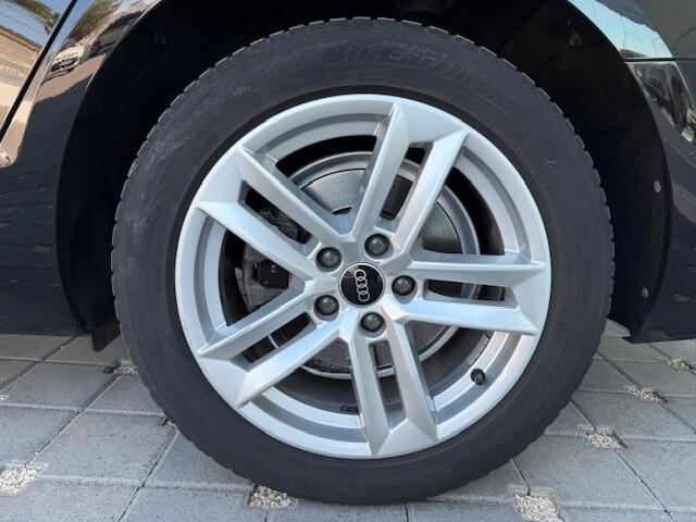 Audi A4 Avant 35 TDI/163 CV S tronic Business Advanced 2021