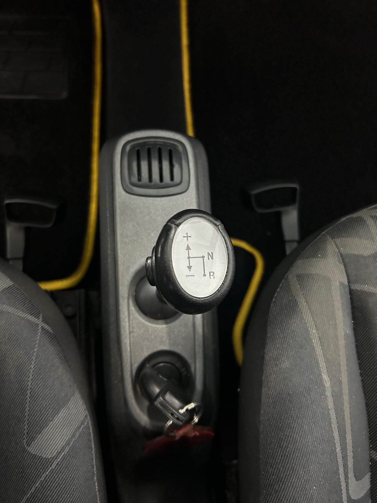 Smart ForTwo 1000 benzina 62 kW 154.000 km