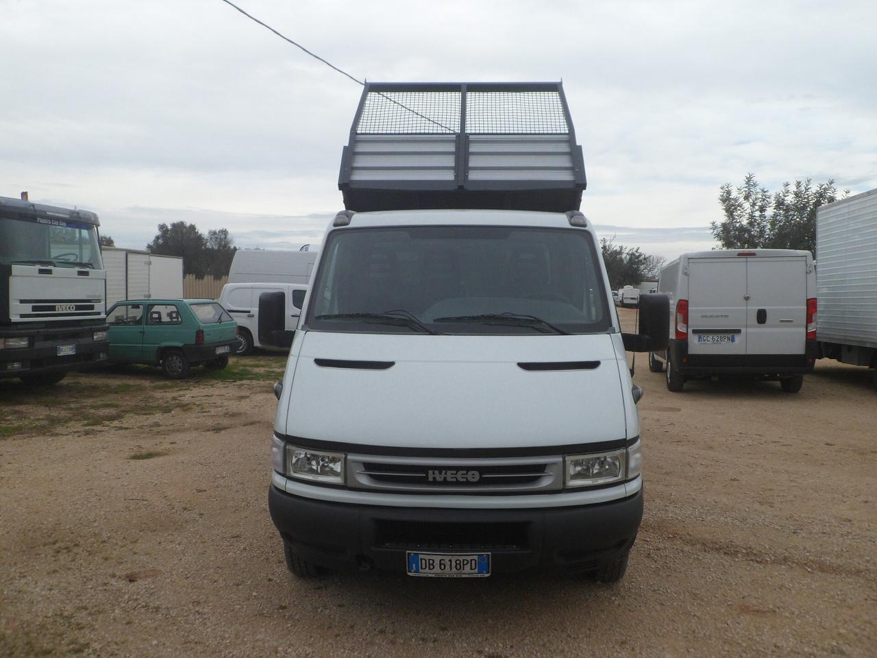 Iveco Daily 35c12 ribaltabile trilaterale