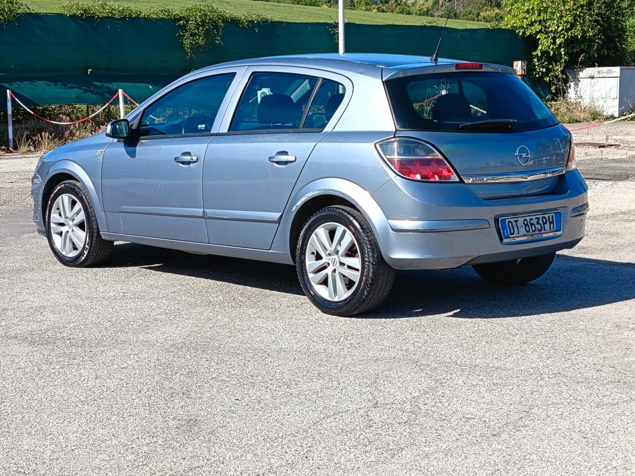 Opel Astra 12 2008 1.3 CDTI ecoFLEX 150.000KM BERLINA NEOPATENTATI