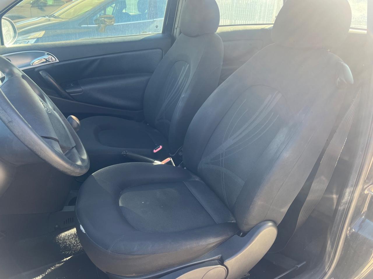 Lancia Ypsilon 1.3 MJT 75 CV Diva