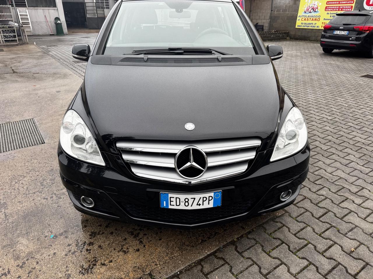Mercedes-benz B 180 BlueEFFICIENCY neopatentati