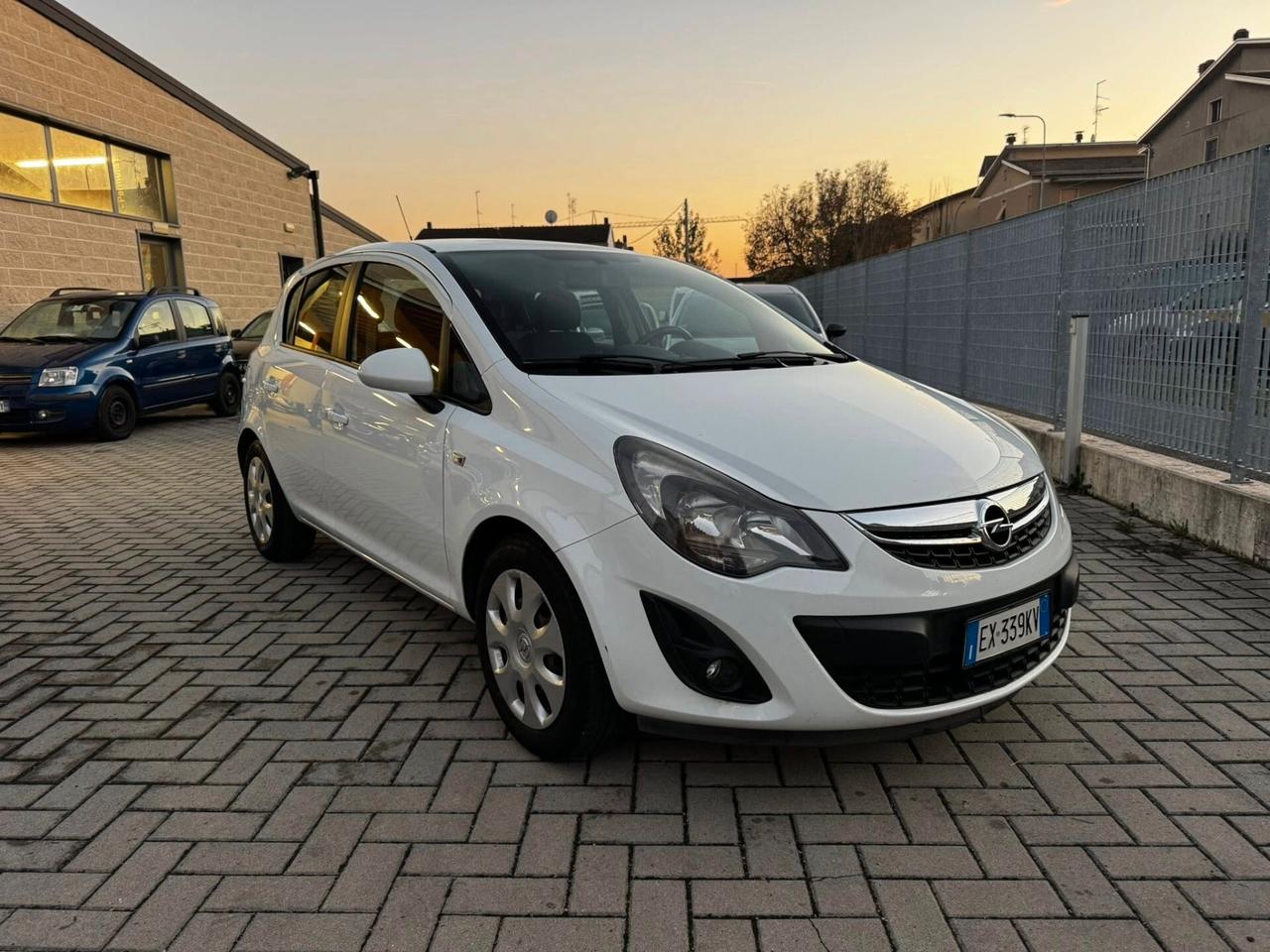 Opel Corsa 1.2 85CV 5 porte GPL-TECH Edition