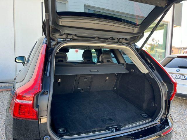 VOLVO XC60 B4 (d) AWD Geartronic Momentum Pro