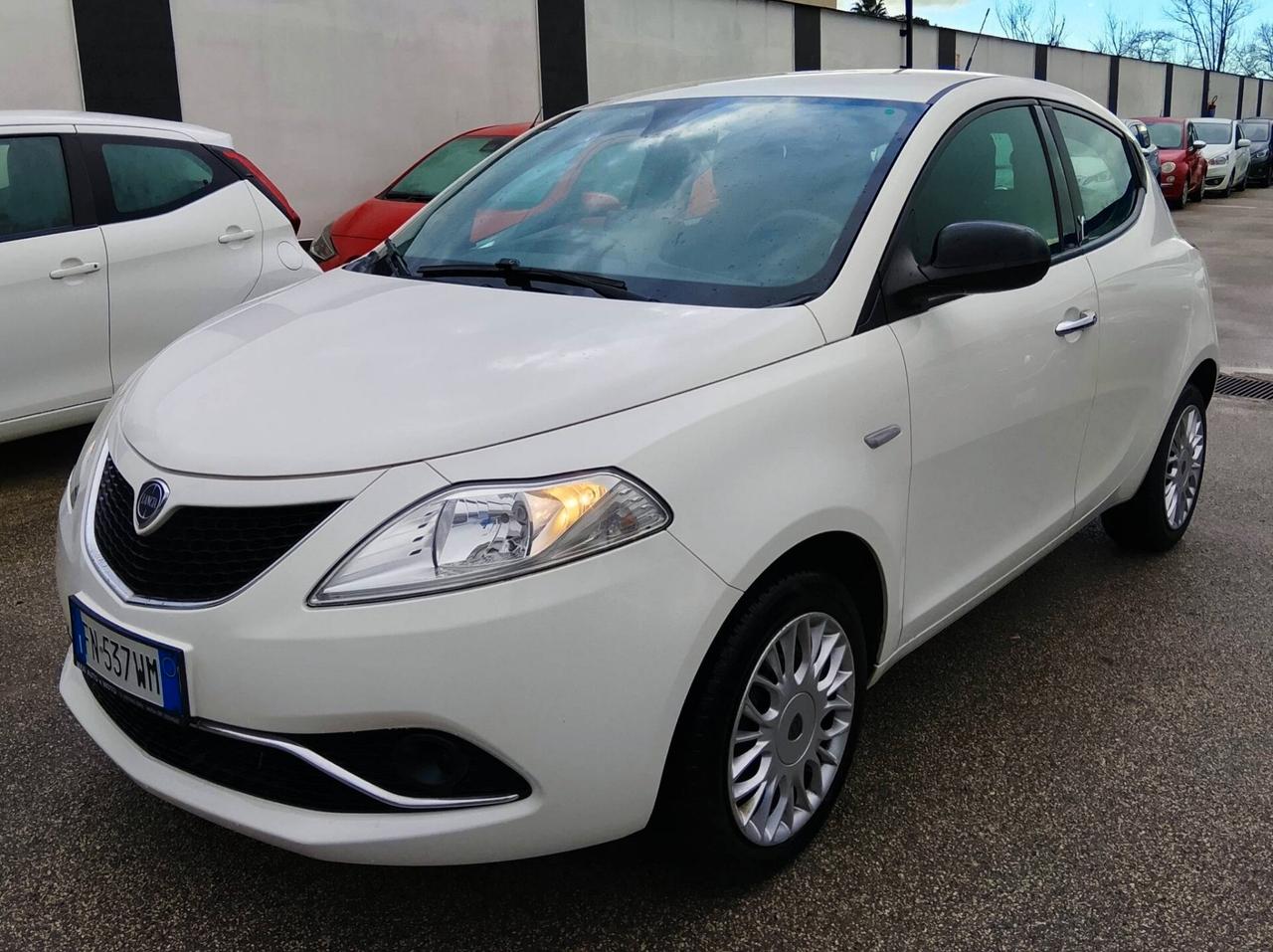 Lancia Ypsilon 1.2 2018 90K KM!