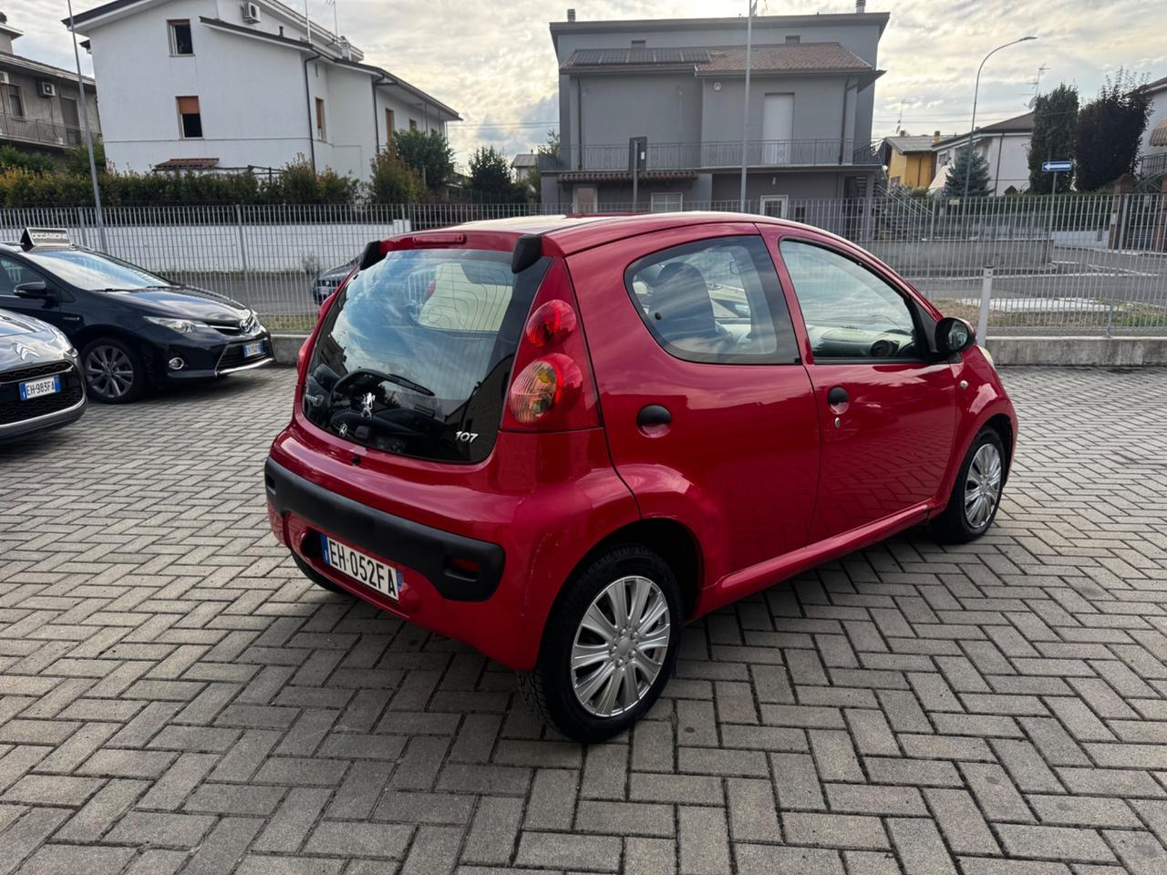 Peugeot 107 1.0 68CV 5p. Plaisir