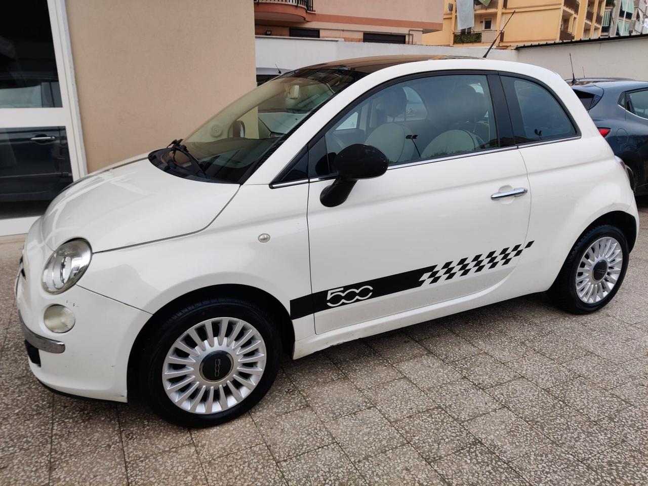 Fiat 500 benz tetto panoramico