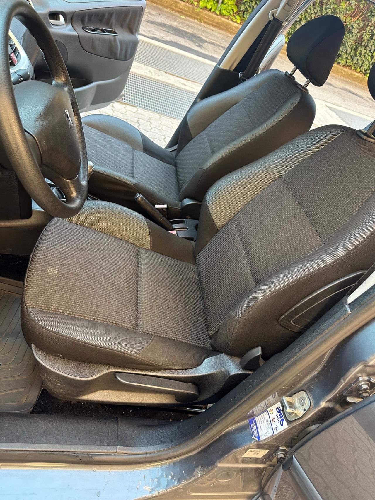 Peugeot 207 1.4 8V 75CV SW Energie Sport ECO GPL