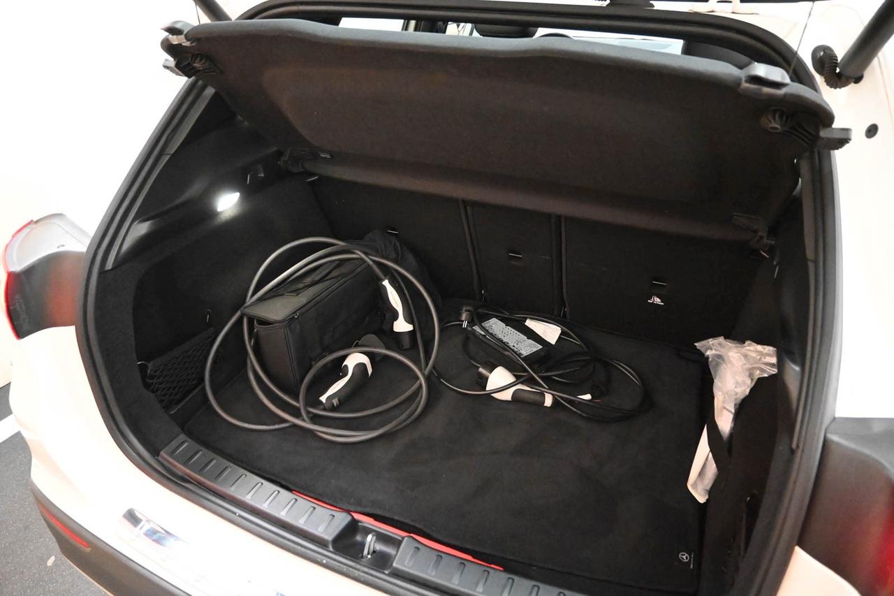 MERCEDES GLA (H247) GLA 250 e EQ-Power...