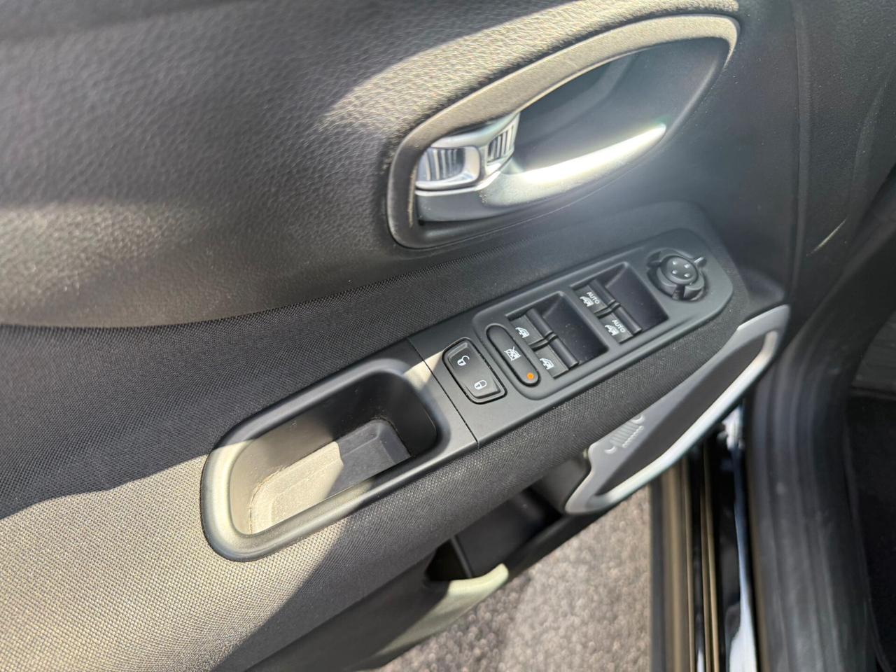 Jeep Renegade 1.6 E-TorQ EVO Sport