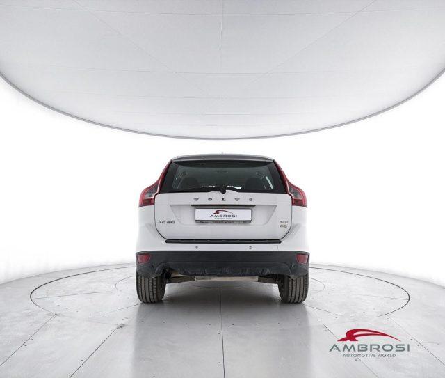 VOLVO XC60 2.4 D 175 CV FWD Momentum - PER OPERATORI DEL SETT