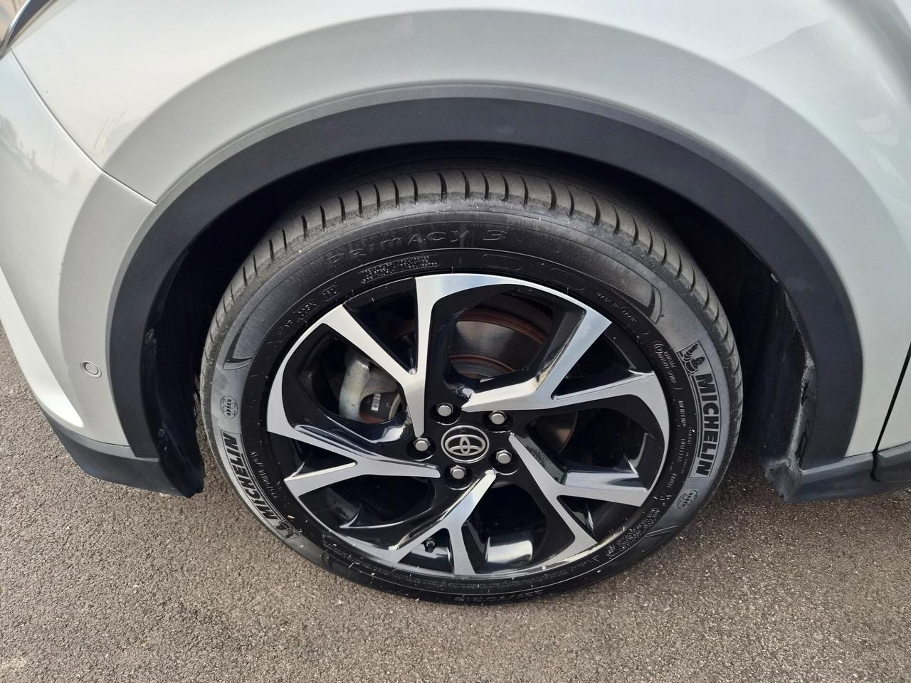 Toyota C-HR 1.8 Hybrid E-CVT Lounge
