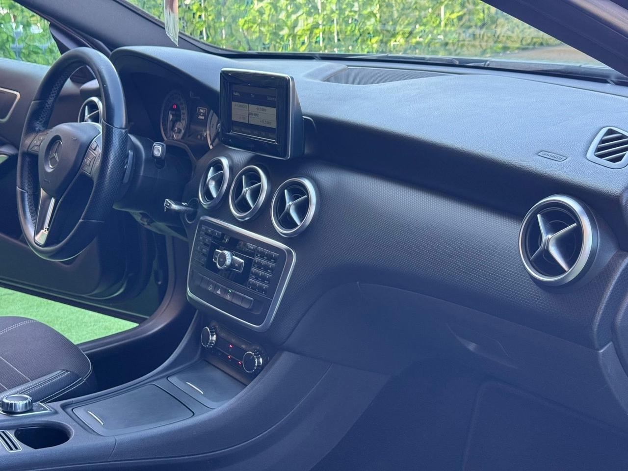 Mercedes-benz A 180 CDI Automatic Dark Night Edition