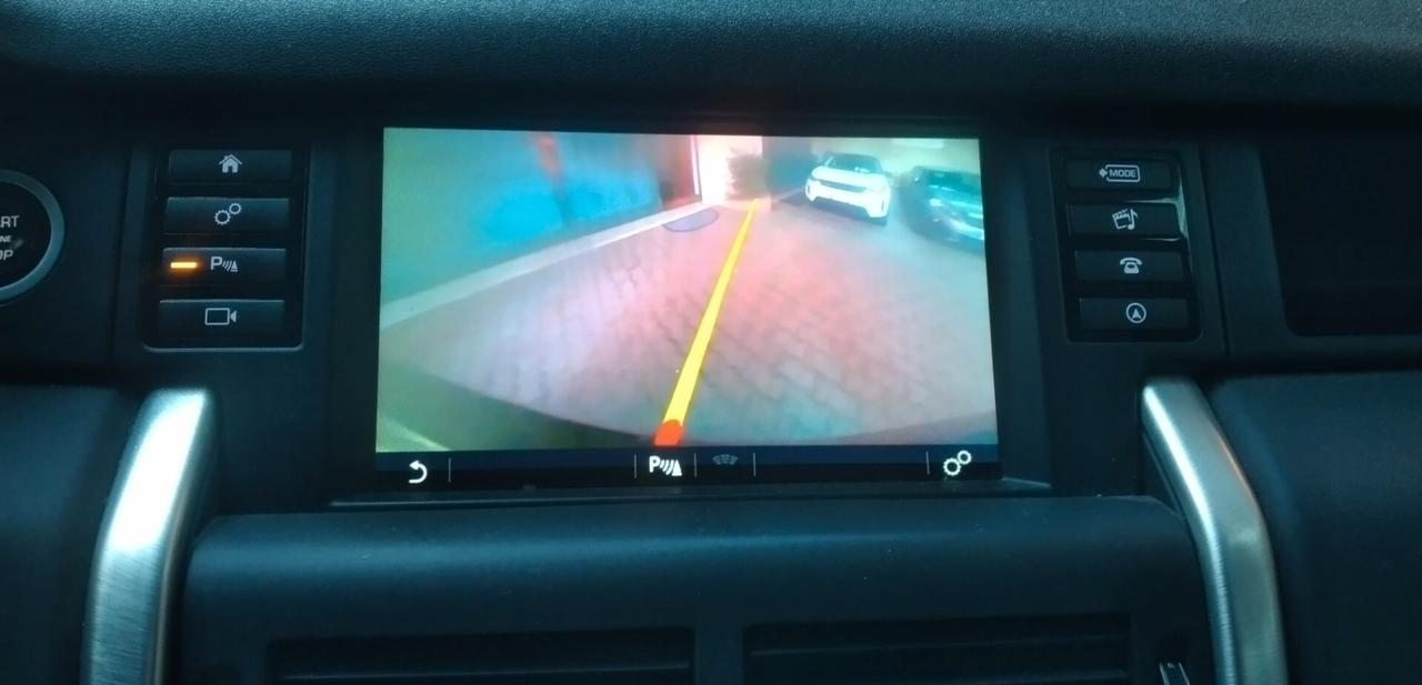 Land Rover Discovery Sport 2.0 TD4 180 CV HSE